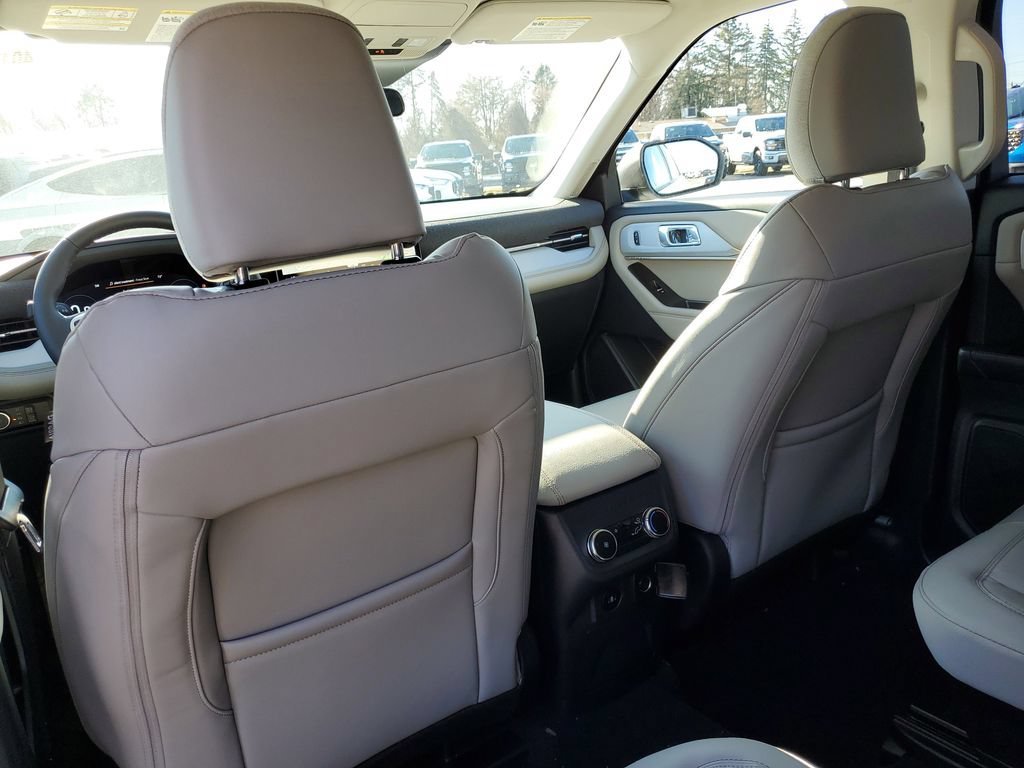 New 2026 Ford Explorer Active w/ Active Comfort Package AWD/4WD image 31