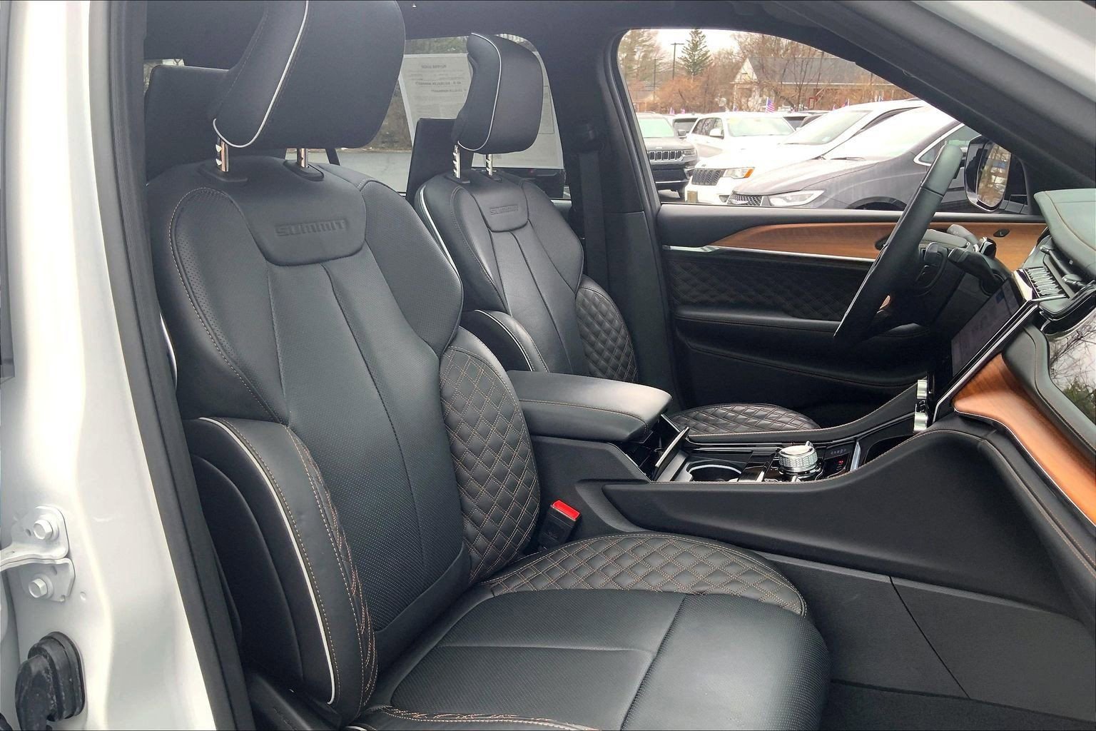 Certified 2025 Jeep Grand Cherokee L Summit image 7