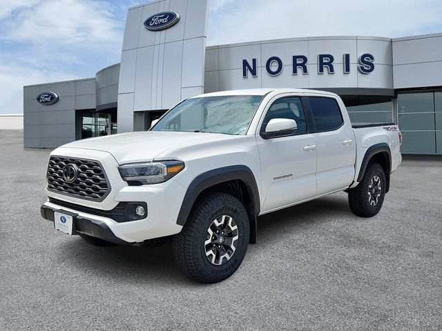 Used 2022 Toyota Tacoma TRD Off-Road w/ Technology Package AWD/4WD image 2