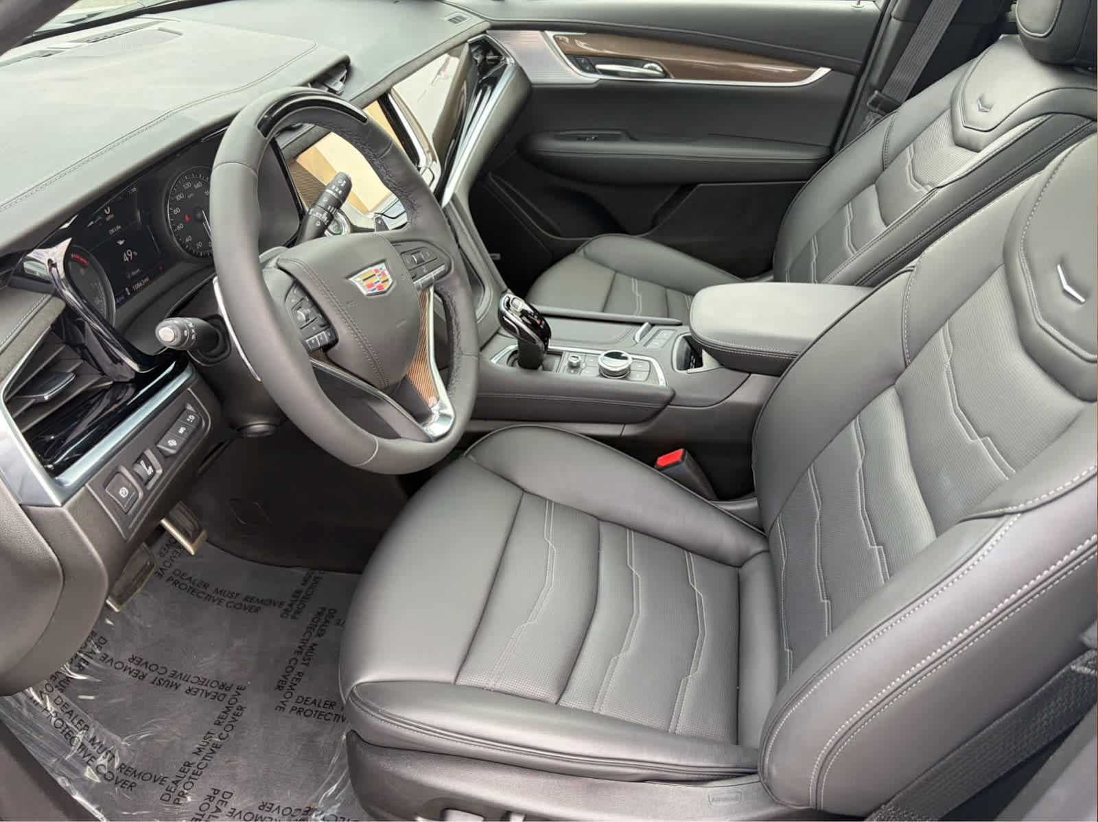 Certified 2025 Cadillac XT6 Sport w/ Platinum Package AWD/4WD image 10