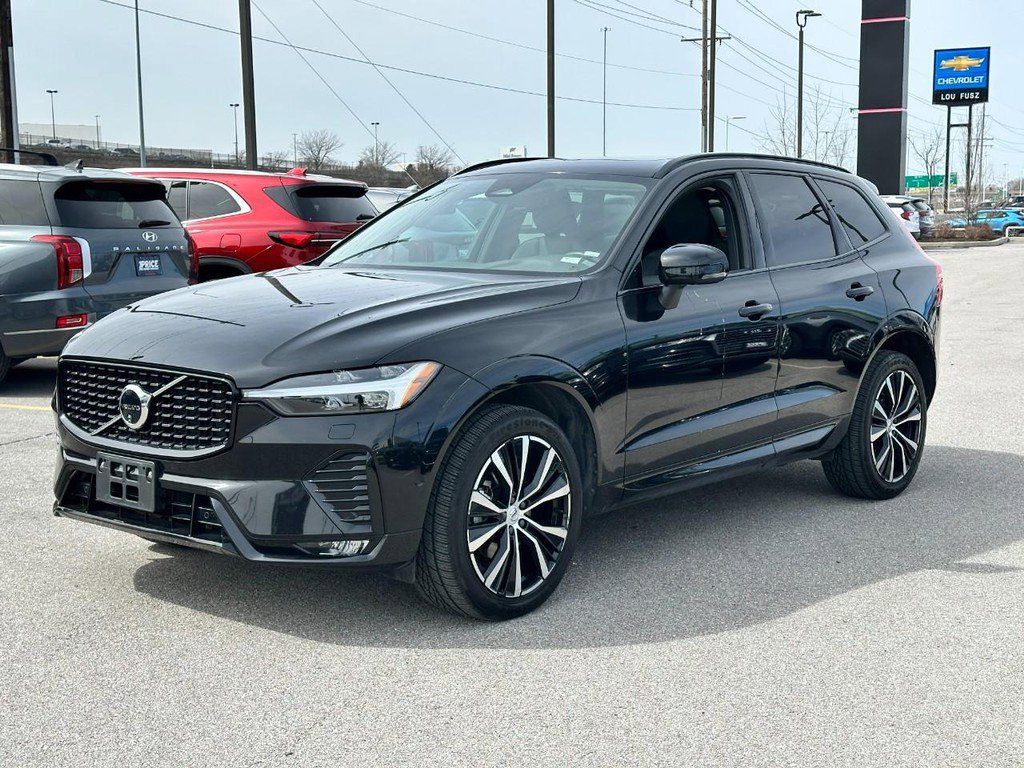 Used 2024 Volvo XC60 B5 Plus image 1