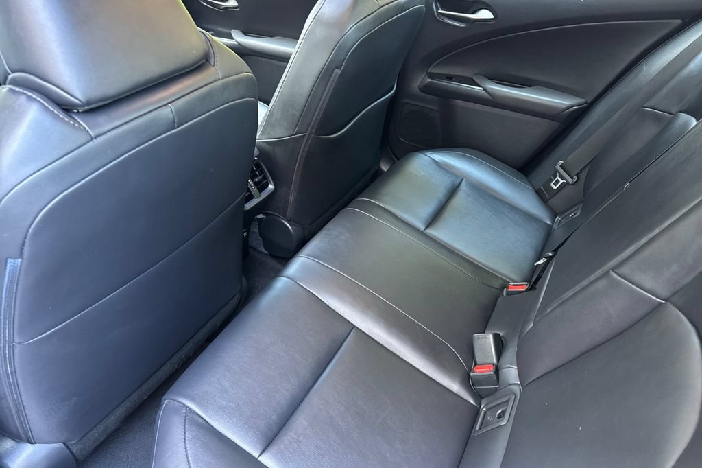 Used 2019 Lexus UX 200 w/ Premium Package FWD image 11