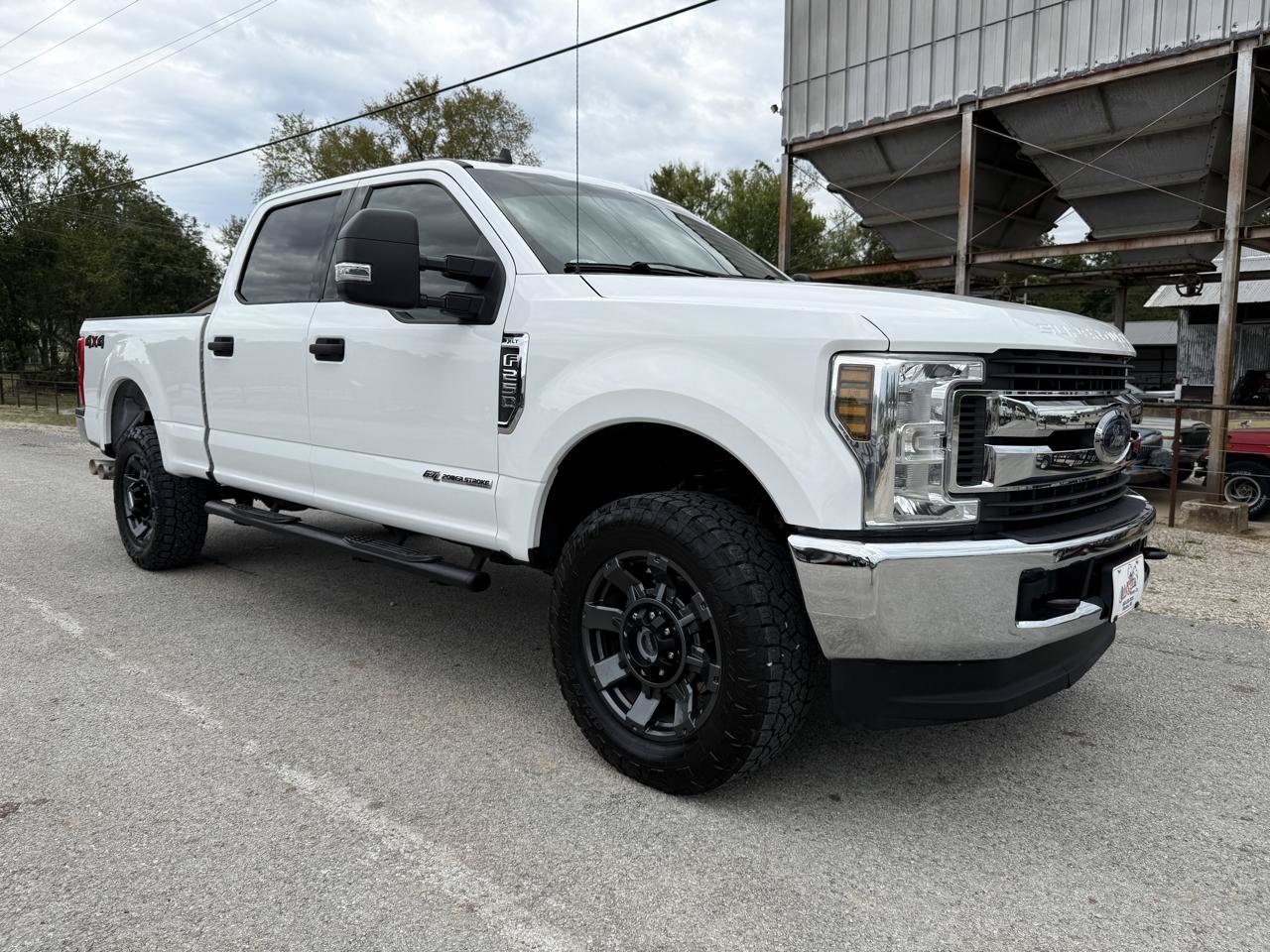 Used 2019 Ford F250 XLT w/ Snow Plow Prep Package AWD/4WD image 8