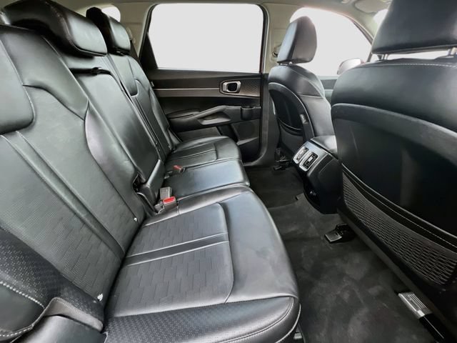 Certified 2025 Kia Sorento S w/ Panoramic Sunroof Package FWD image 30