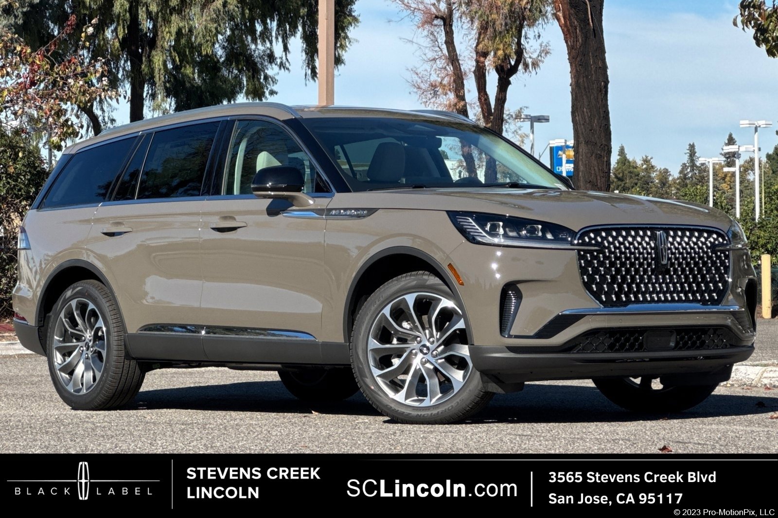 New 2025 Lincoln Aviator Reserve w/ Illumination Package