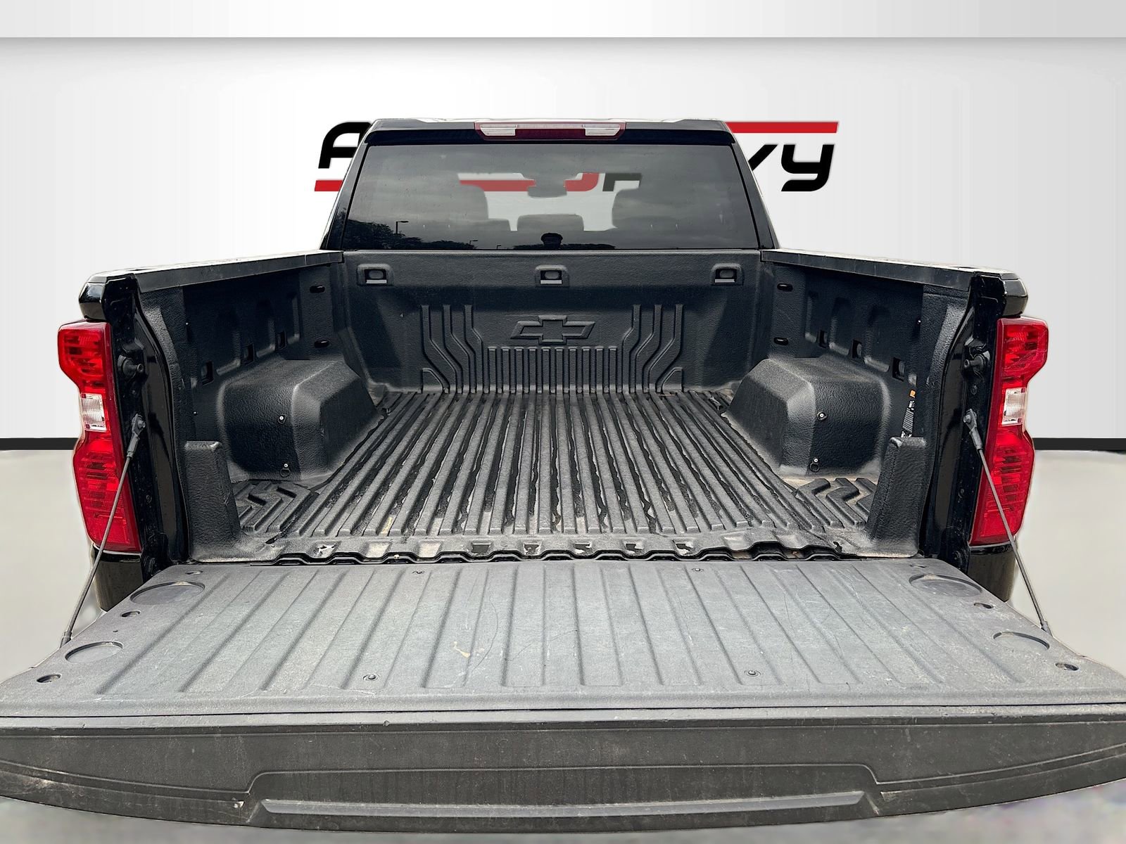 Used 2024 Chevrolet Silverado 1500 Custom w/ LPO, Dark Essentials Package image 25