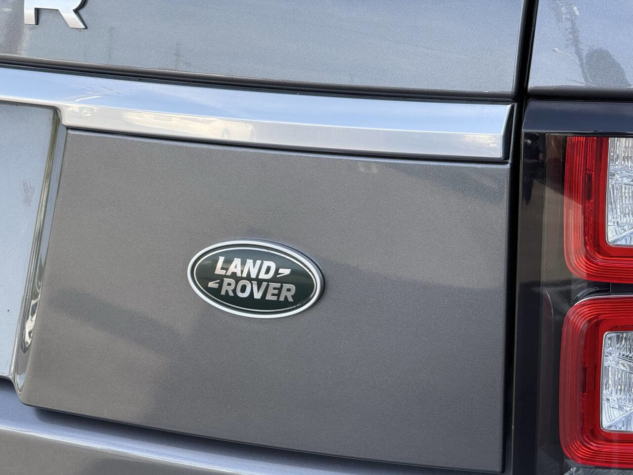 Used 2015 Land Rover Range Rover Supercharged image 30
