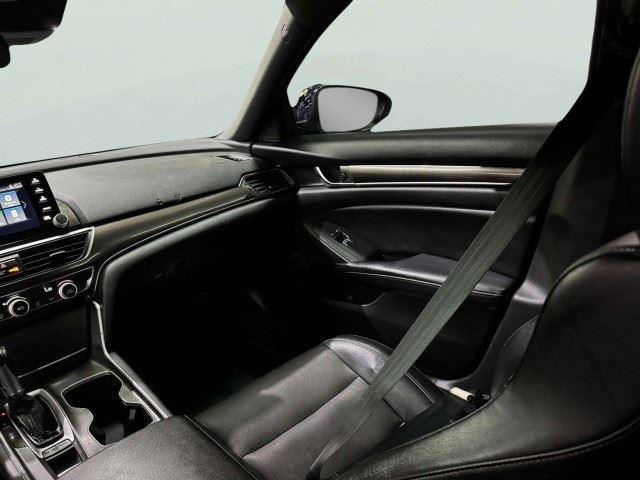 Used 2018 Honda Accord Sport image 31