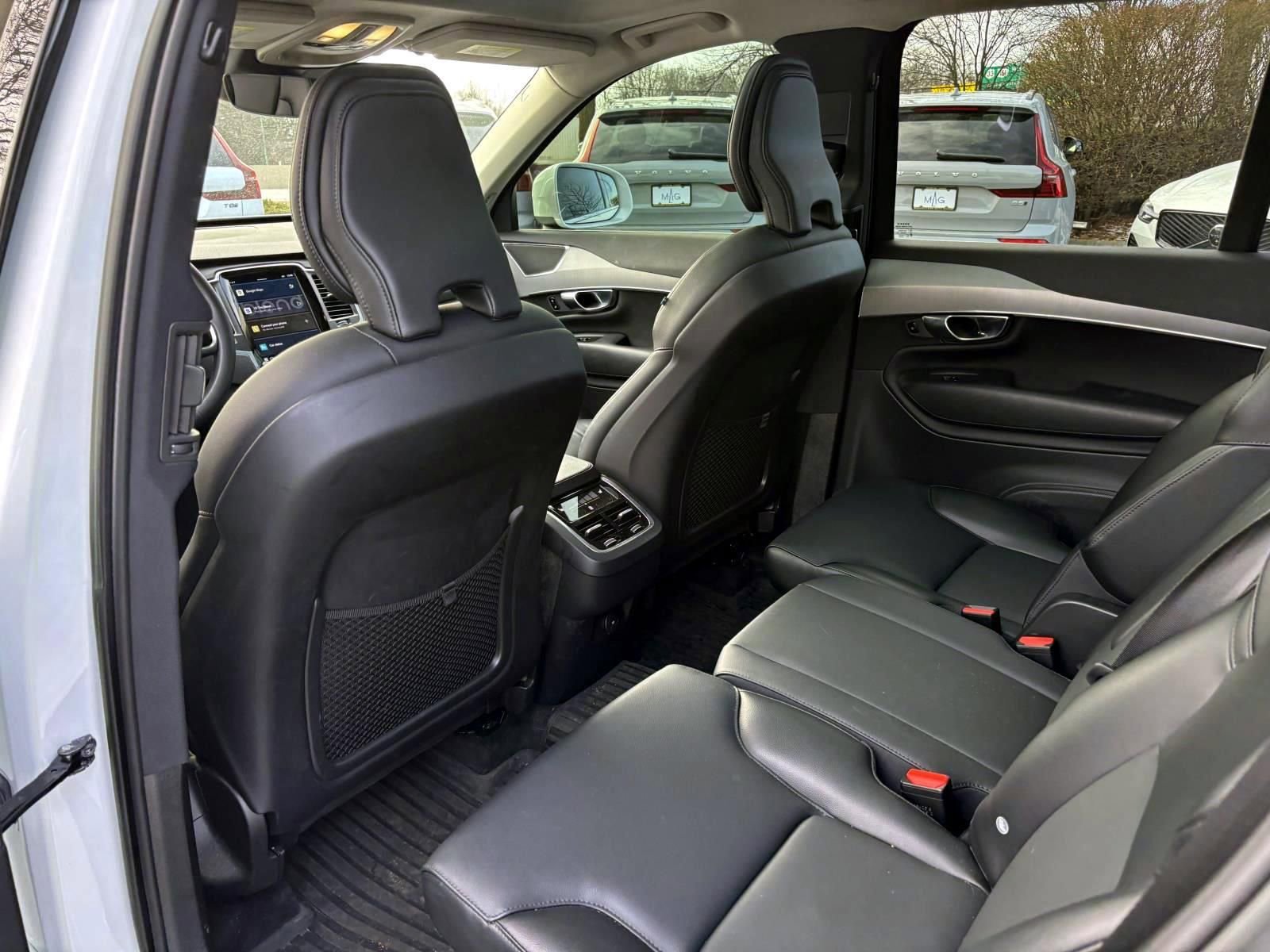 Used 2023 Volvo XC90 B5 Core w/ Protection Package Premier image 28