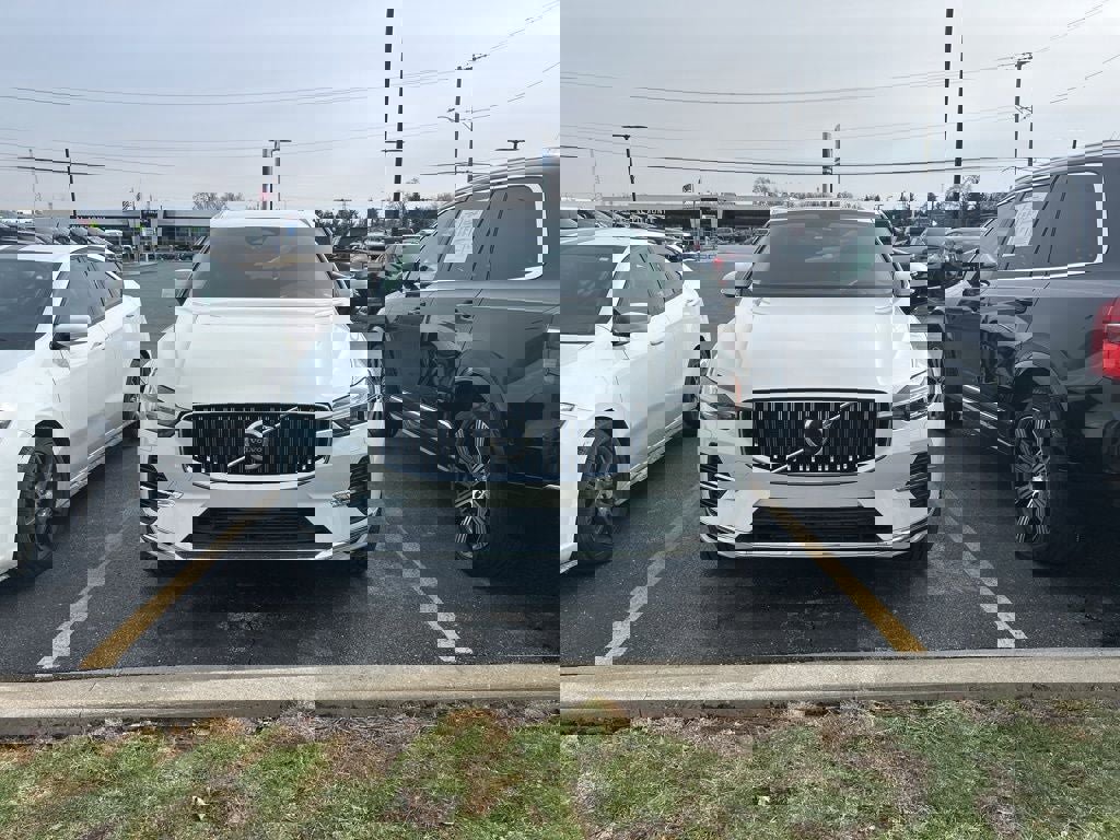 Used 2022 Volvo XC60 T8 Inscription w/ Advanced Package