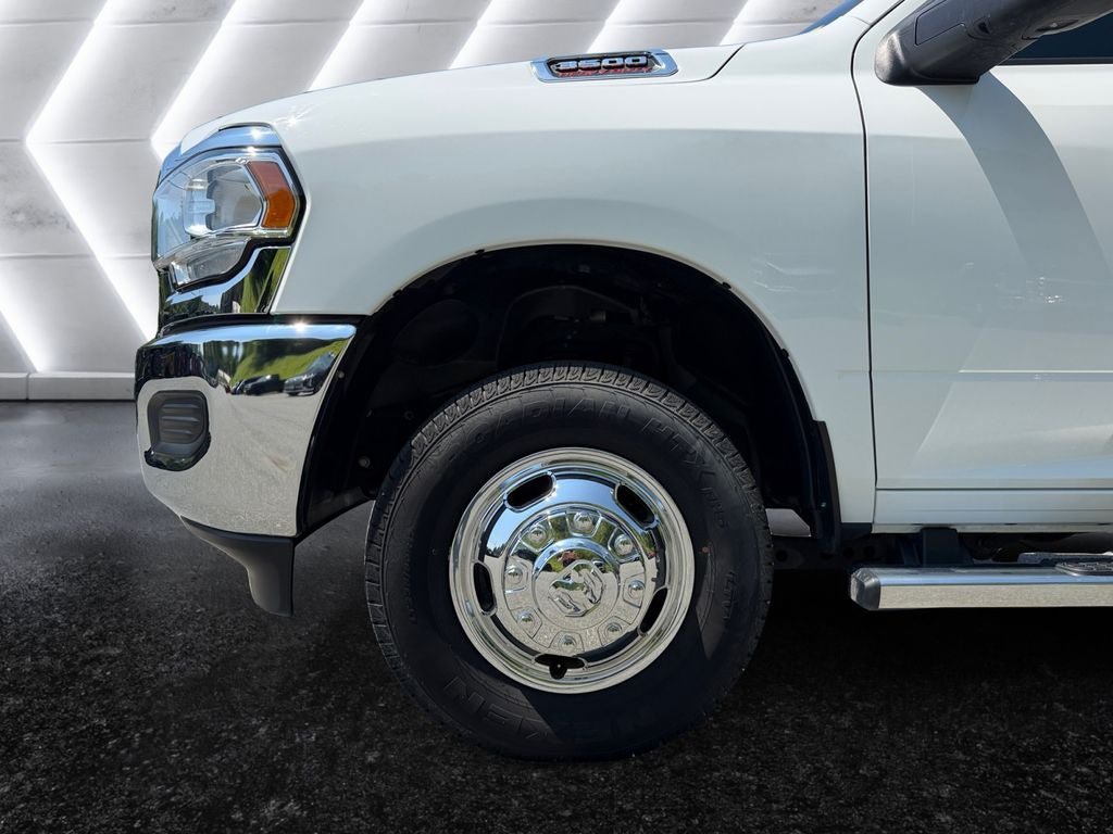Used 2024 RAM 3500 Tradesman AWD/4WD image 15