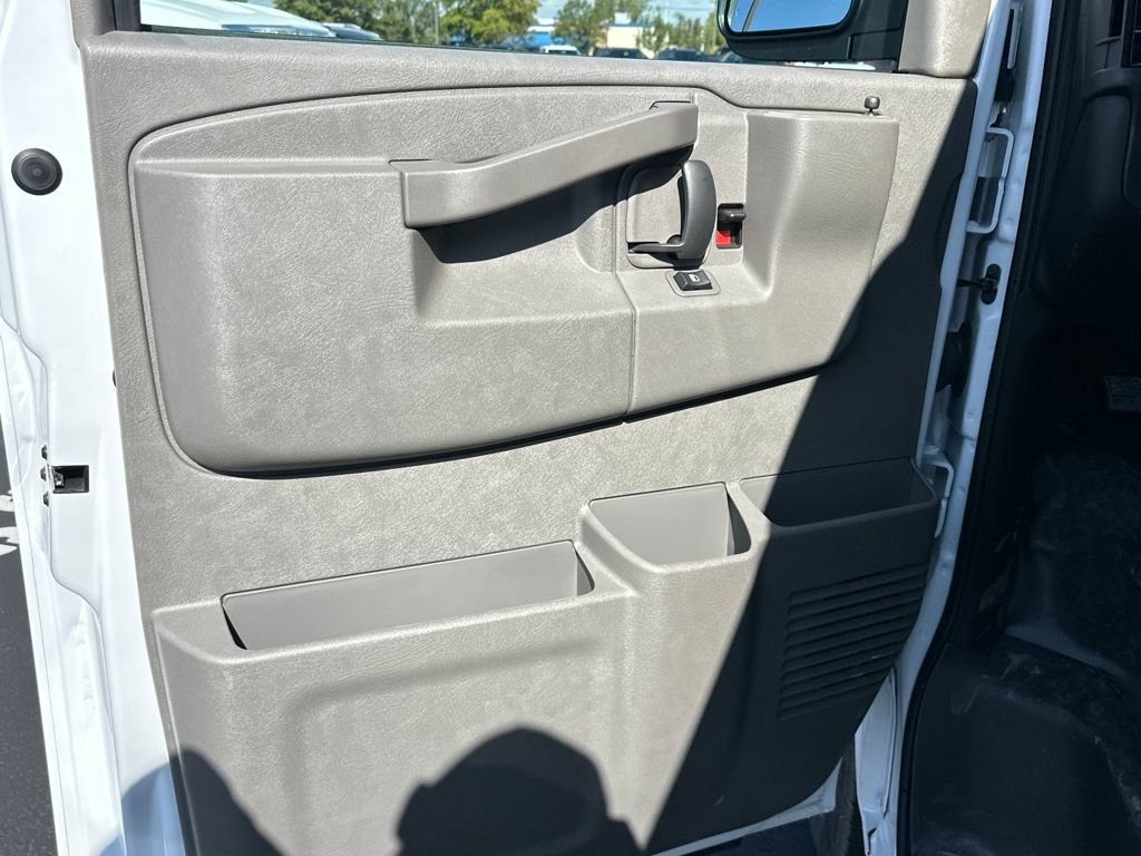 New 2025 Chevrolet Express 3500 Extended w/ Driver Convenience Package image 18