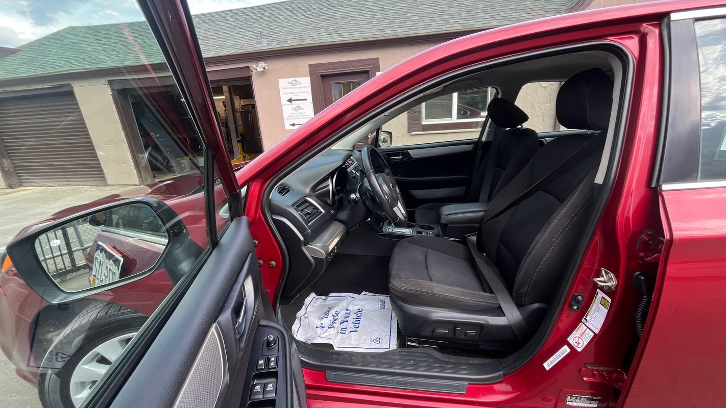 Used 2017 Subaru Legacy 2.5i Premium AWD/4WD image 17