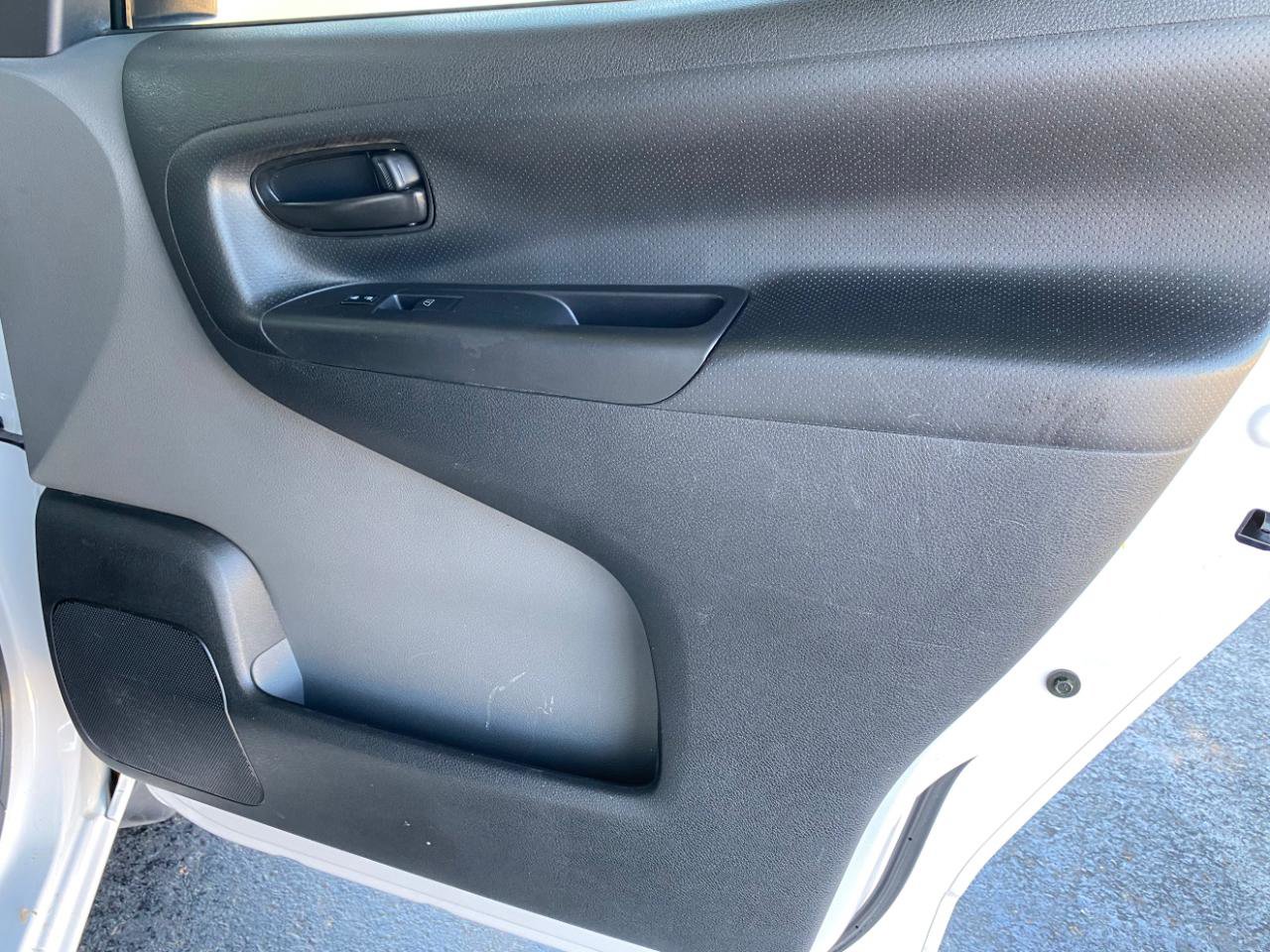 Used 2018 Nissan NV200 SV FWD image 35