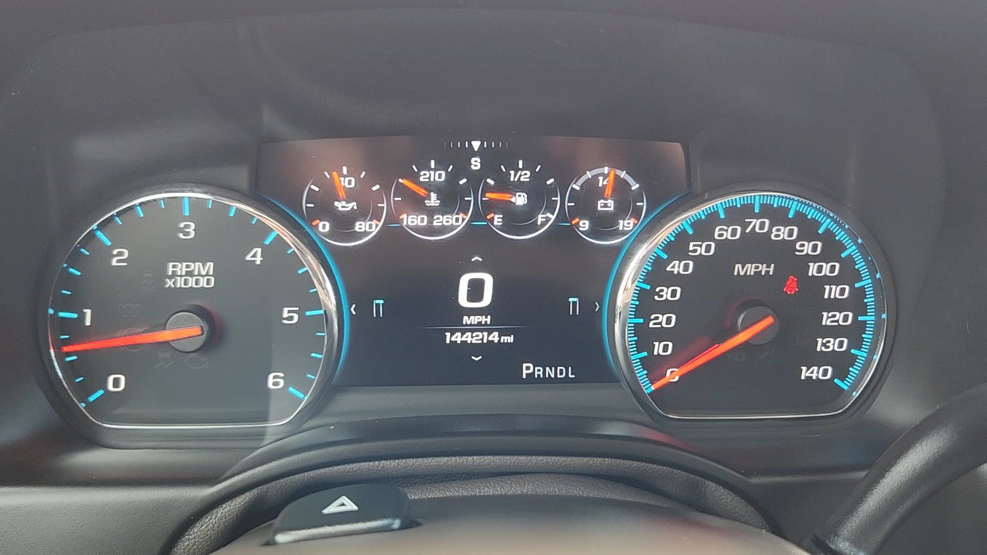 Used 2017 GMC Yukon XL Denali w/ Open Road Package AWD/4WD image 11