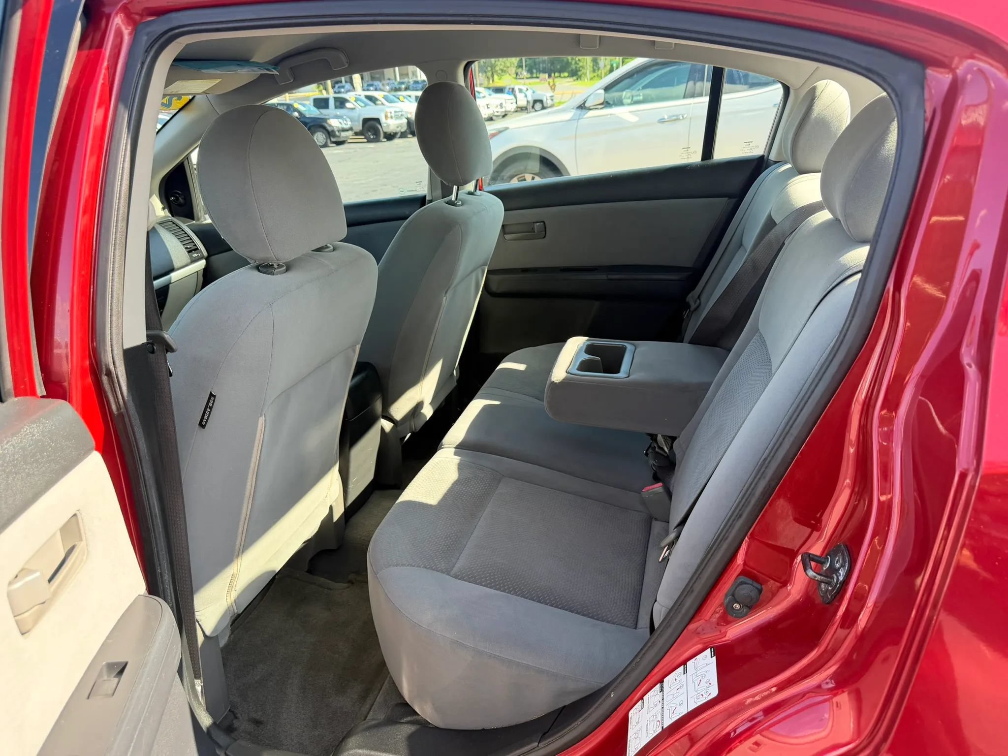 Used 2010 Nissan Sentra 2.0 FWD image 18