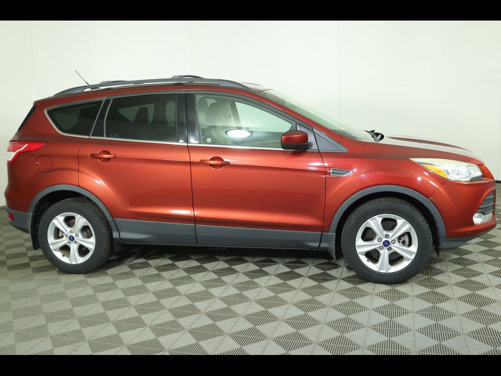 Used 2016 Ford Escape SE w/ Equipment Group 201A AWD/4WD image 5
