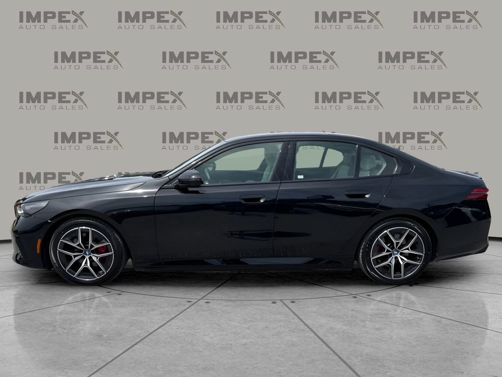 Used 2024 BMW i5 eDrive40i w/ M Sport Package RWD image 2