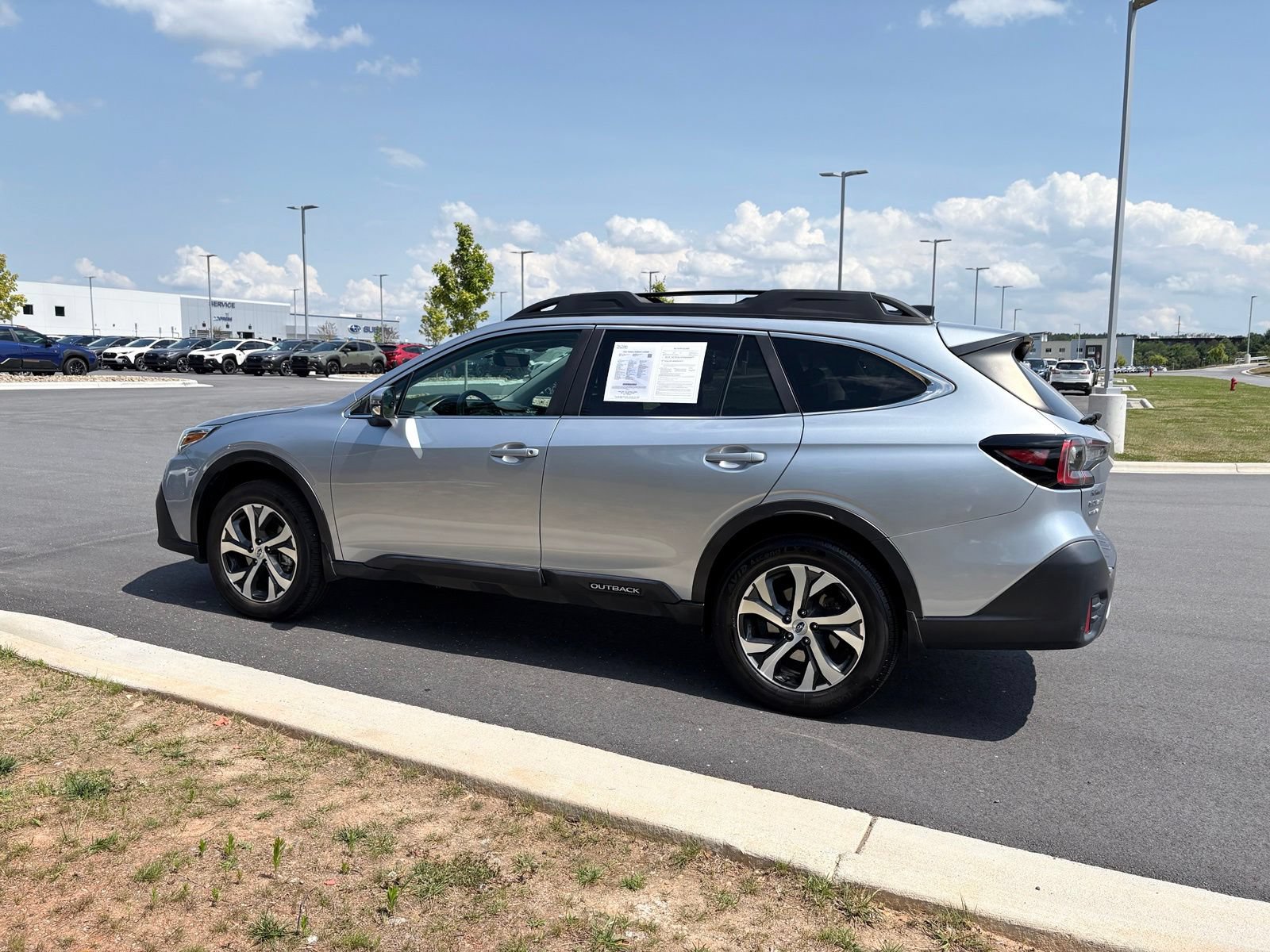 Used 2021 Subaru Outback Limited w/ Popular Package #2 AWD/4WD image 5
