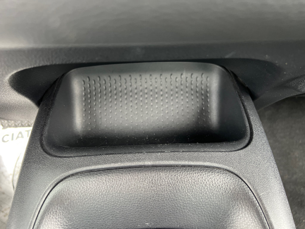 Used 2025 Toyota Corolla LE FWD image 27