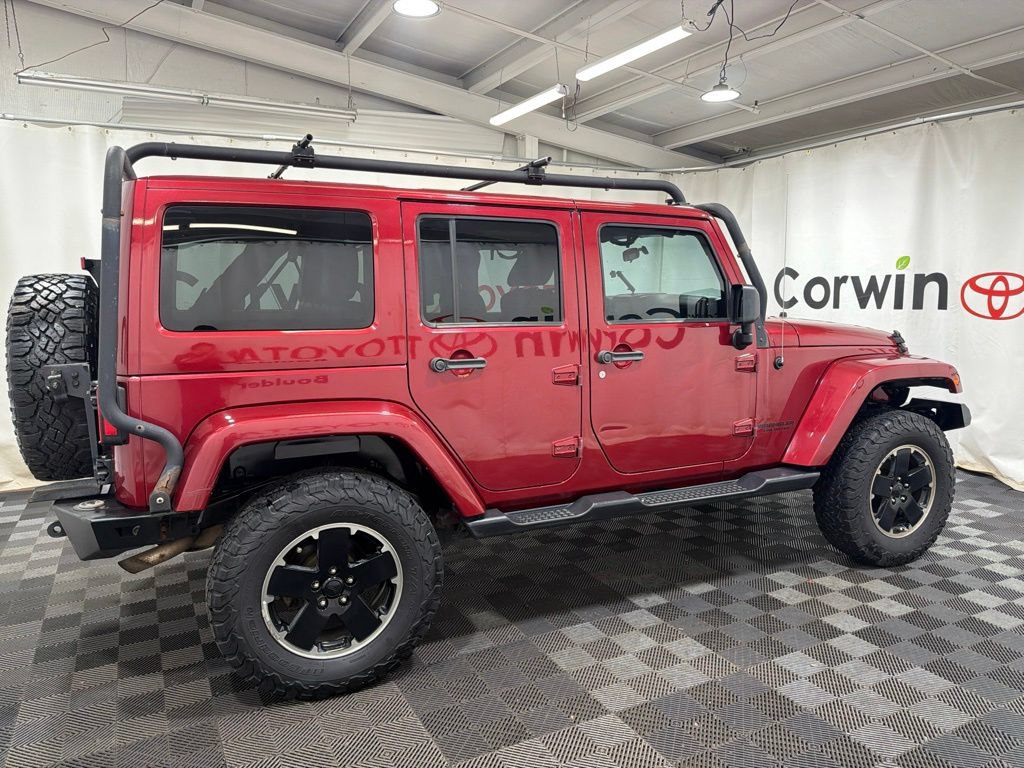 Used 2012 Jeep Wrangler Unlimited Sahara AWD/4WD image 10