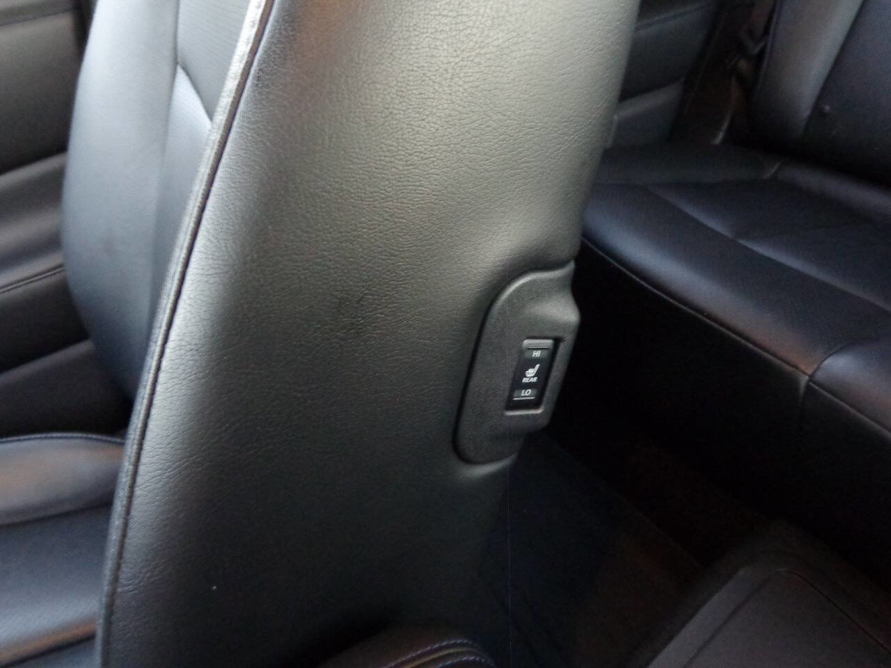 Used 2017 Nissan Leaf SL w/ Protection Package image 17