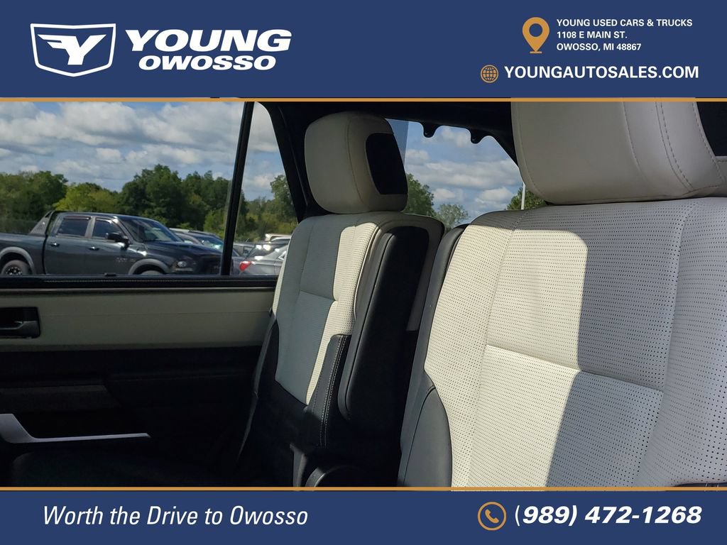 Used 2025 Toyota Sequoia Capstone AWD/4WD image 29