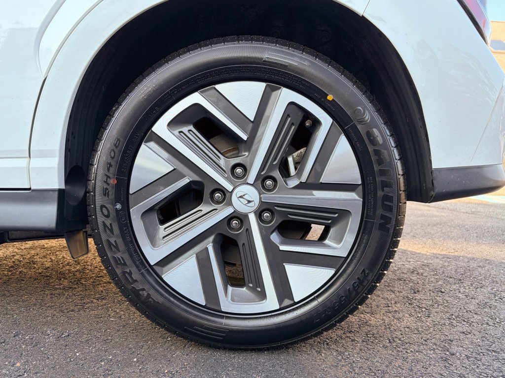 Used 2023 Hyundai Kona SE w/ Cargo Package image 34