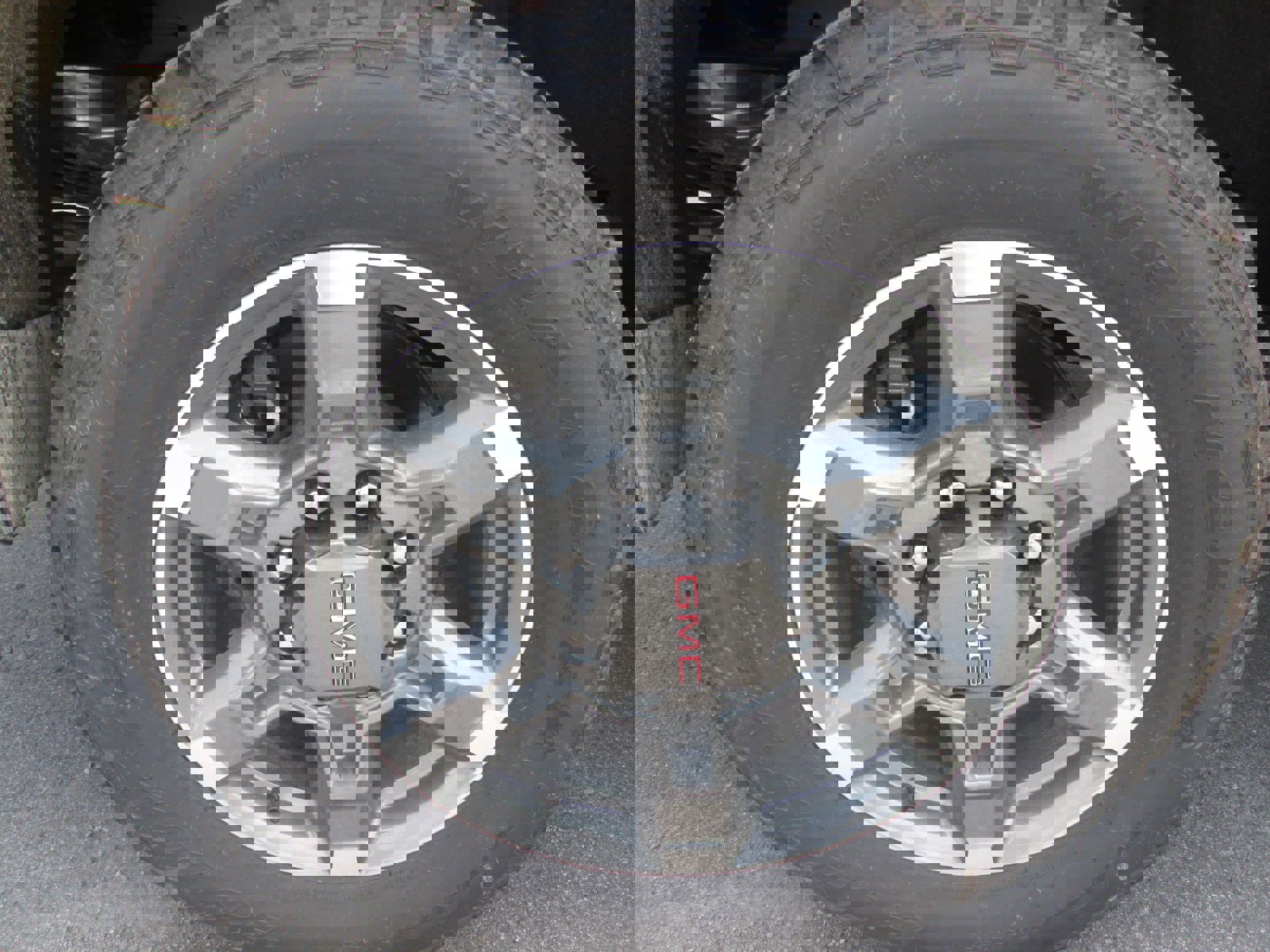 New 2025 GMC Sierra 2500 SLT w/ SLT Premium Package image 33