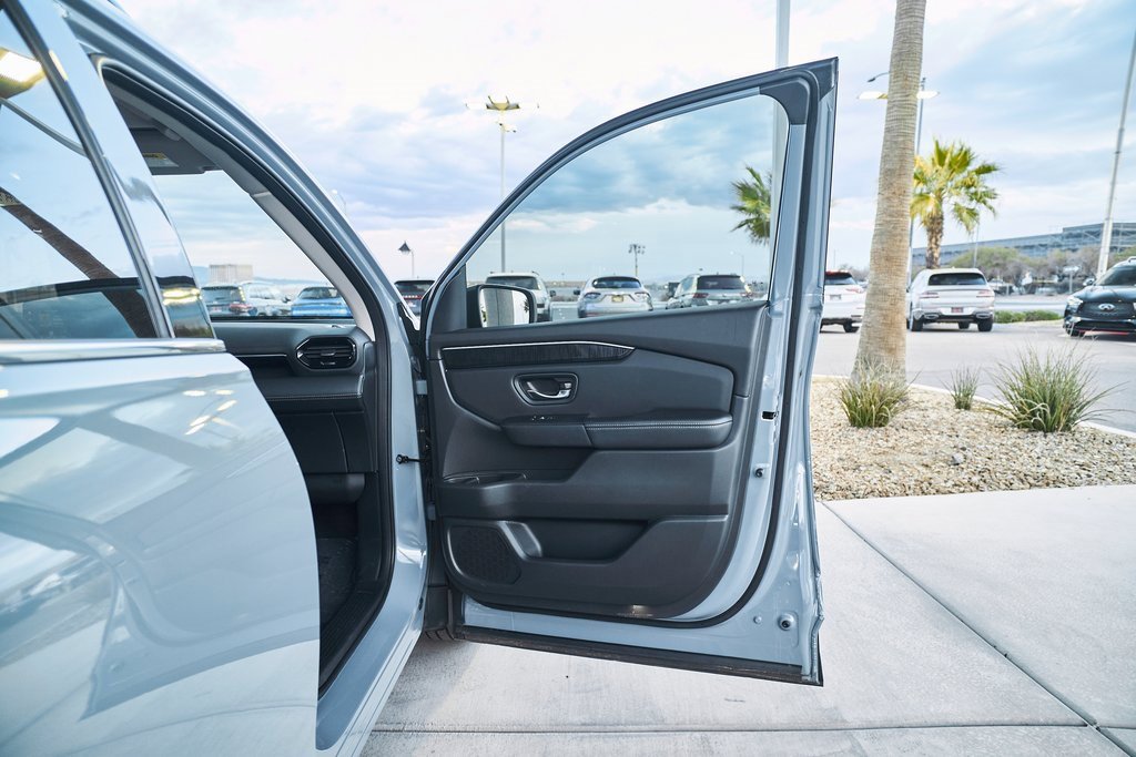 Used 2023 Honda Pilot Elite image 10