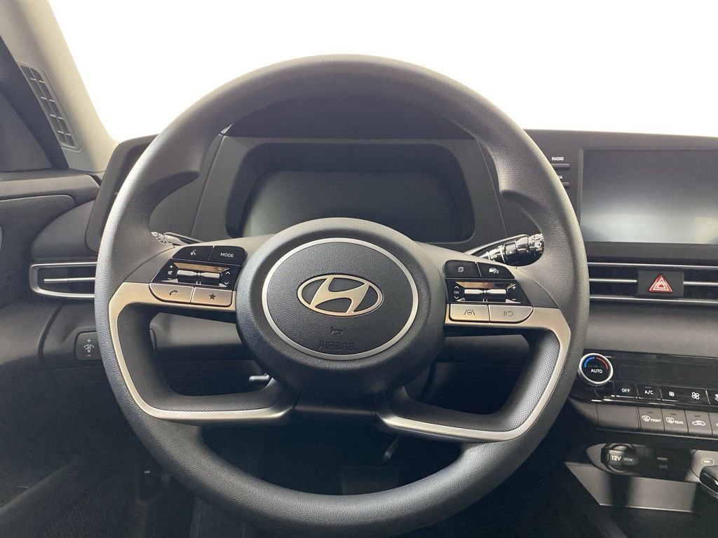 New 2025 Hyundai Elantra Hybrid FWD image 20