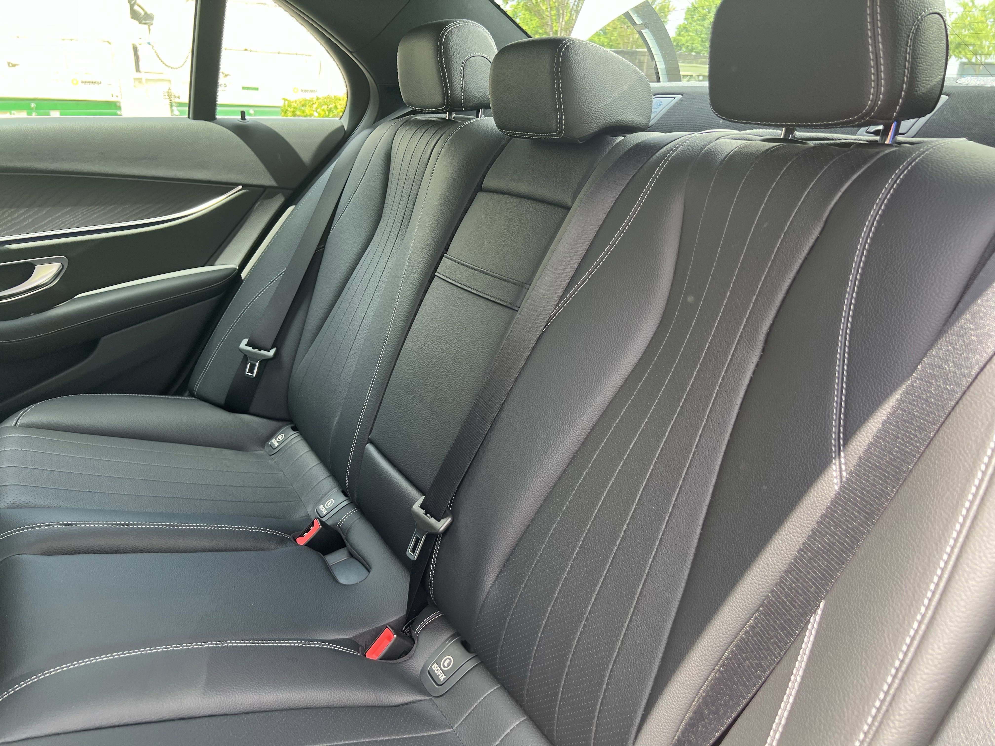 Used 2023 Mercedes-Benz E 350 4MATIC Sedan image 32