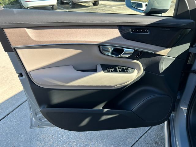 New 2026 Volvo XC90 B6 Plus image 10