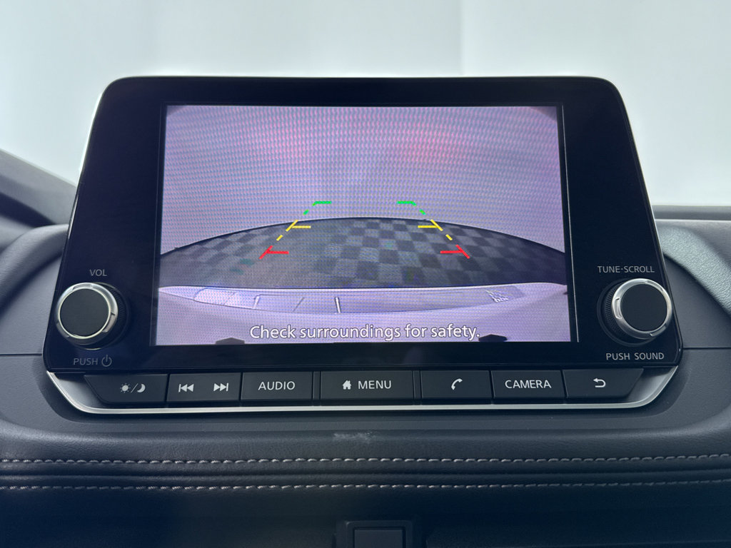 Used 2024 Nissan Rogue SV w/ SV Premium Package image 15