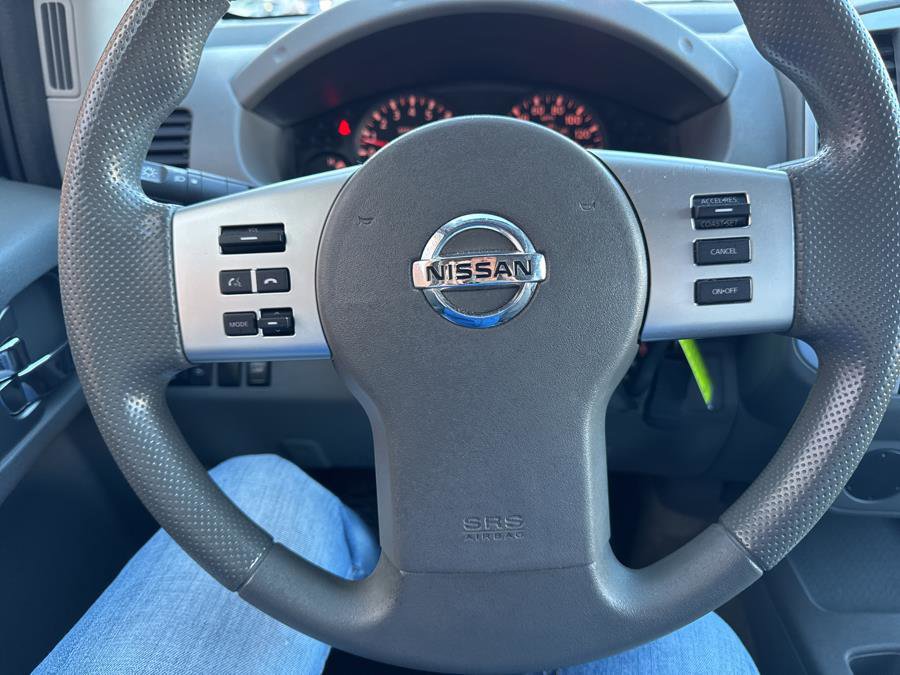 Used 2018 Nissan Frontier SV image 31