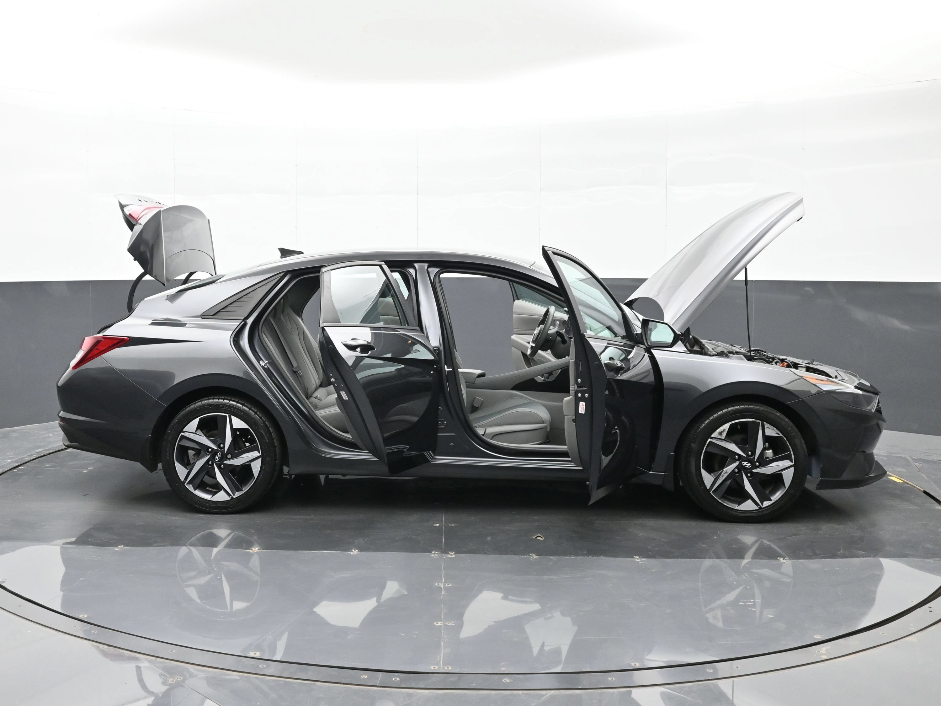 Used 2023 Hyundai Elantra SEL w/ Convenience Package FWD image 47