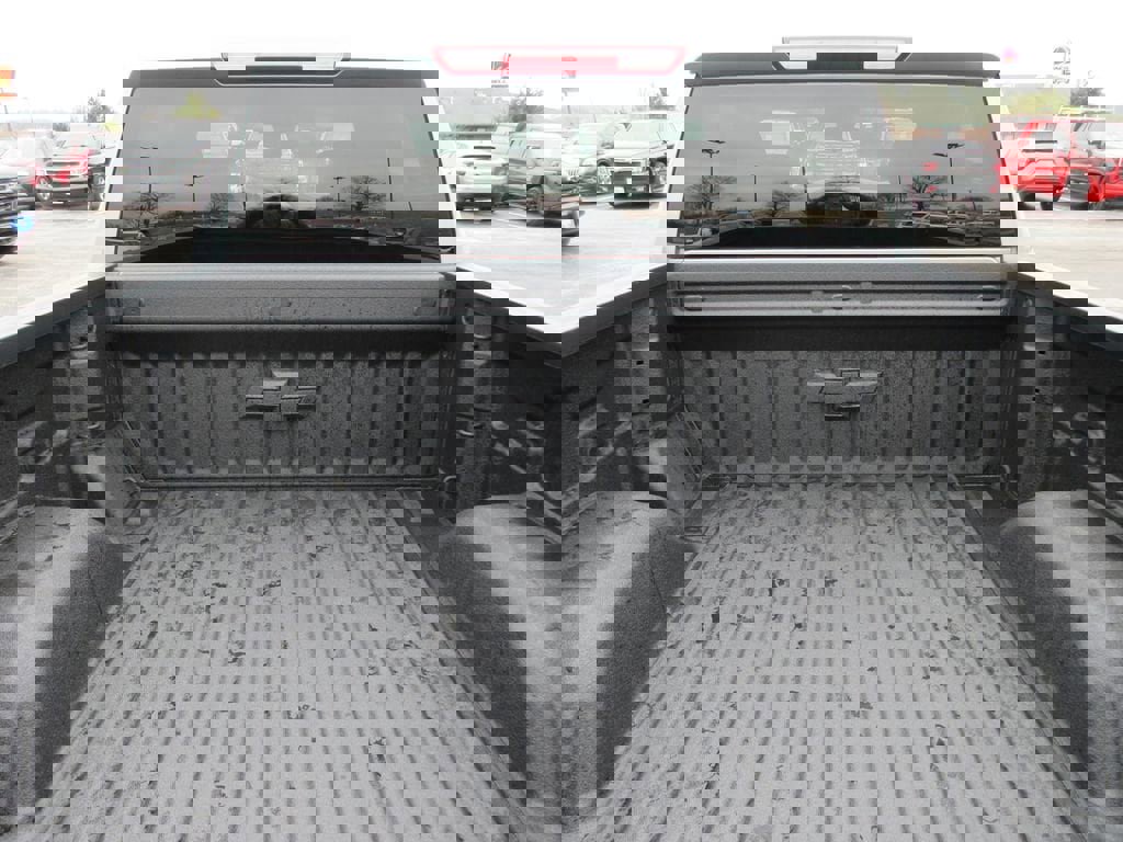 New 2026 Chevrolet Silverado 1500 Custom Trail Boss w/ LPO, Dark Essentials Package image 13