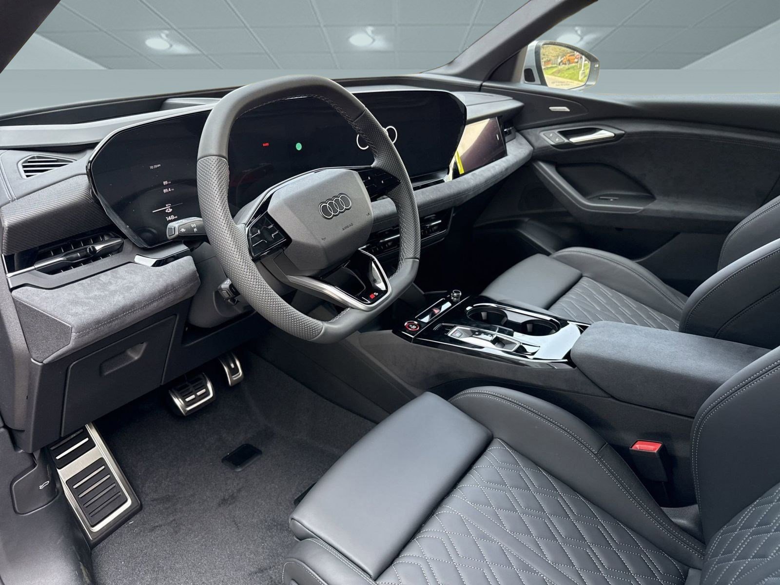 New 2025 Audi SQ6 e-tron Prestige image 4