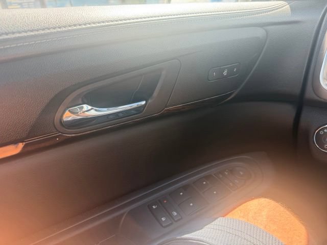 Used 2015 GMC Acadia Denali AWD/4WD image 12