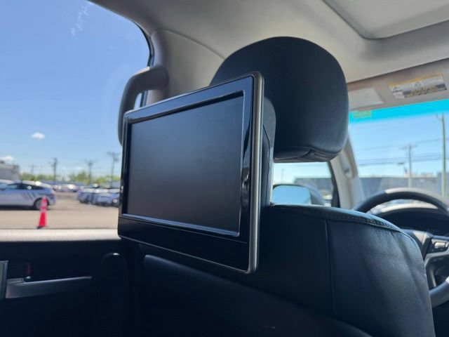 Used 2016 Toyota Land Cruiser AWD/4WD image 17