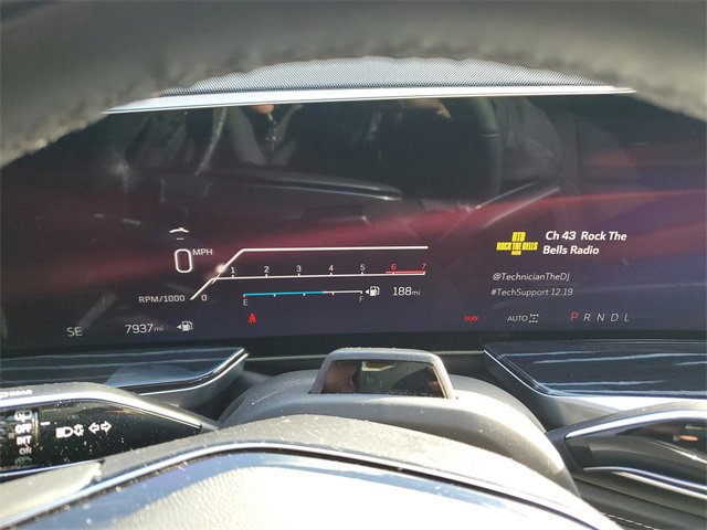 Certified 2025 Cadillac Escalade ESV Sport w/ Touring Package image 15