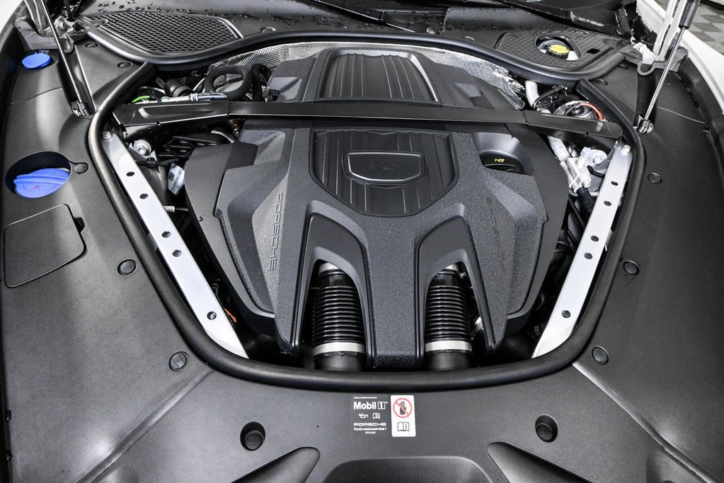 New 2025 Porsche Panamera RWD image 37