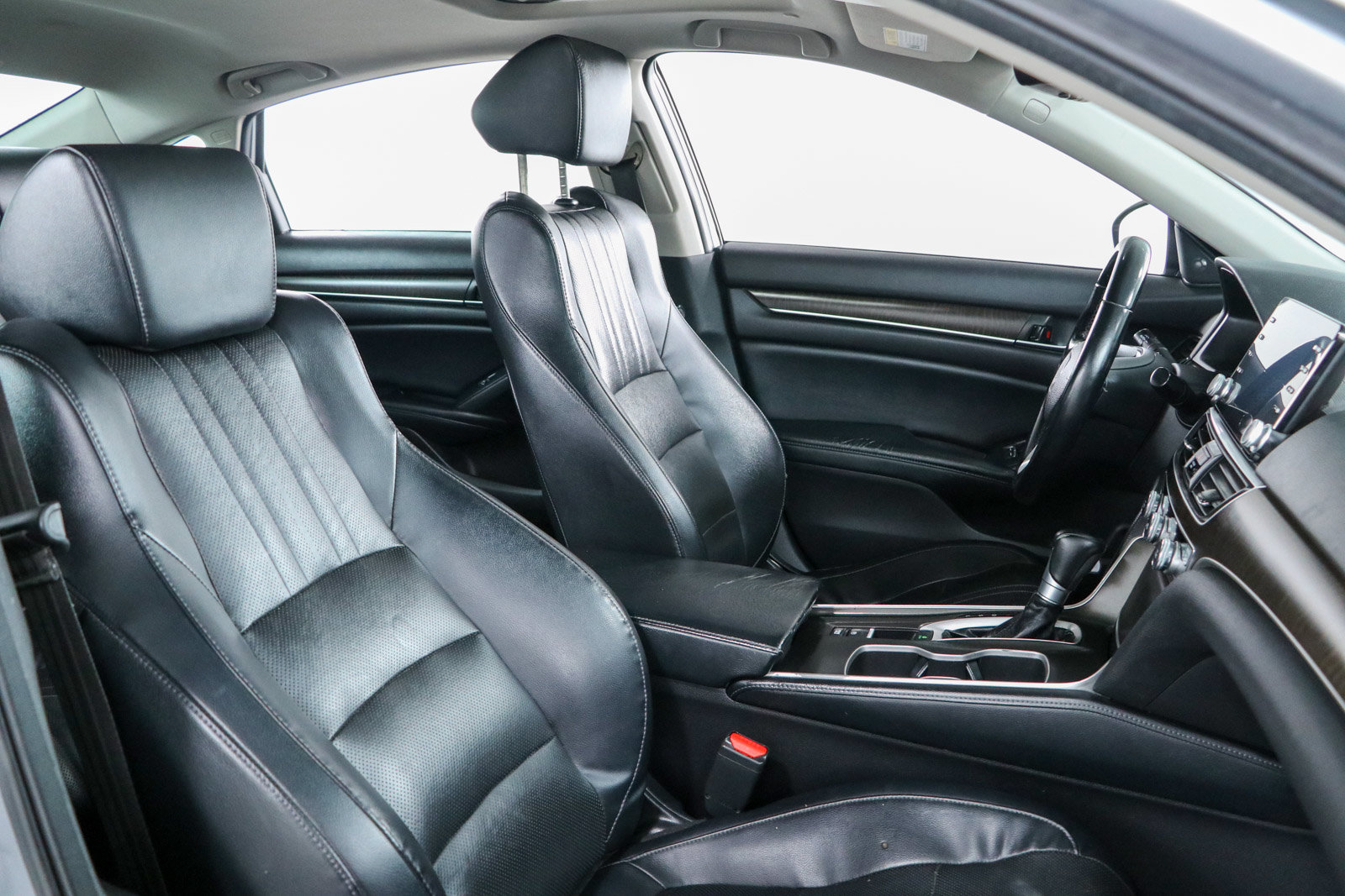 Used 2018 Honda Accord EX-L image 24