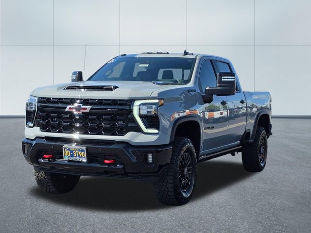 Used 2025 Chevrolet Silverado 2500 ZR2 w/ Technology Package AWD/4WD image 1