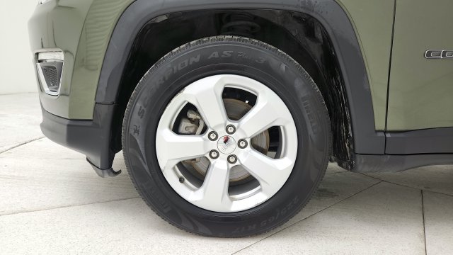 Used 2019 Jeep Compass Latitude FWD image 35
