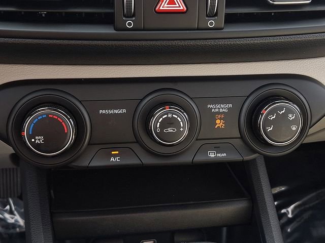 Used 2023 Kia Forte LXS image 15