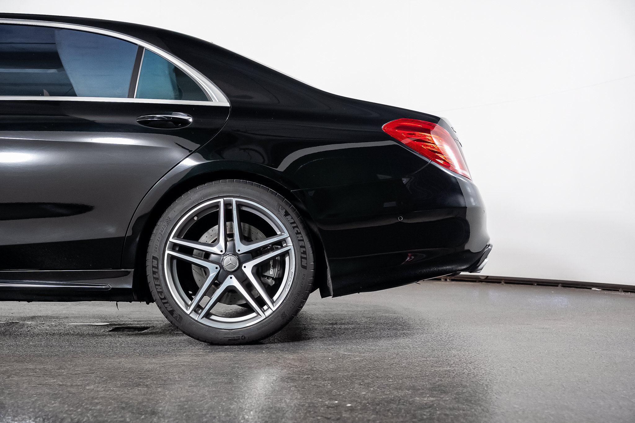 Used 2015 Mercedes-Benz S 65 AMG Sedan image 16