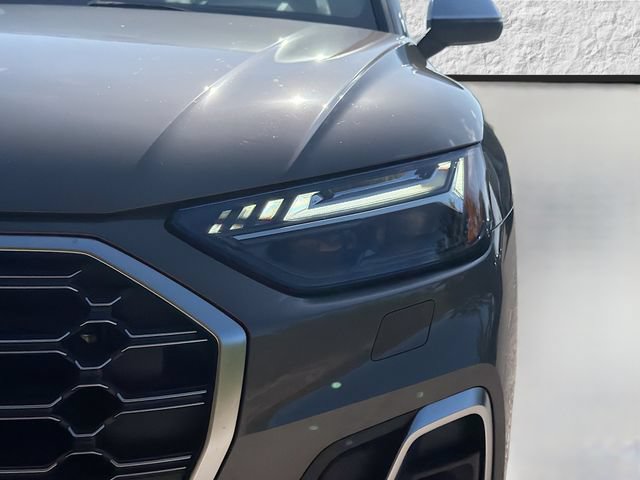 Used 2023 Audi SQ5 Prestige w/ Prestige Package AWD/4WD image 9