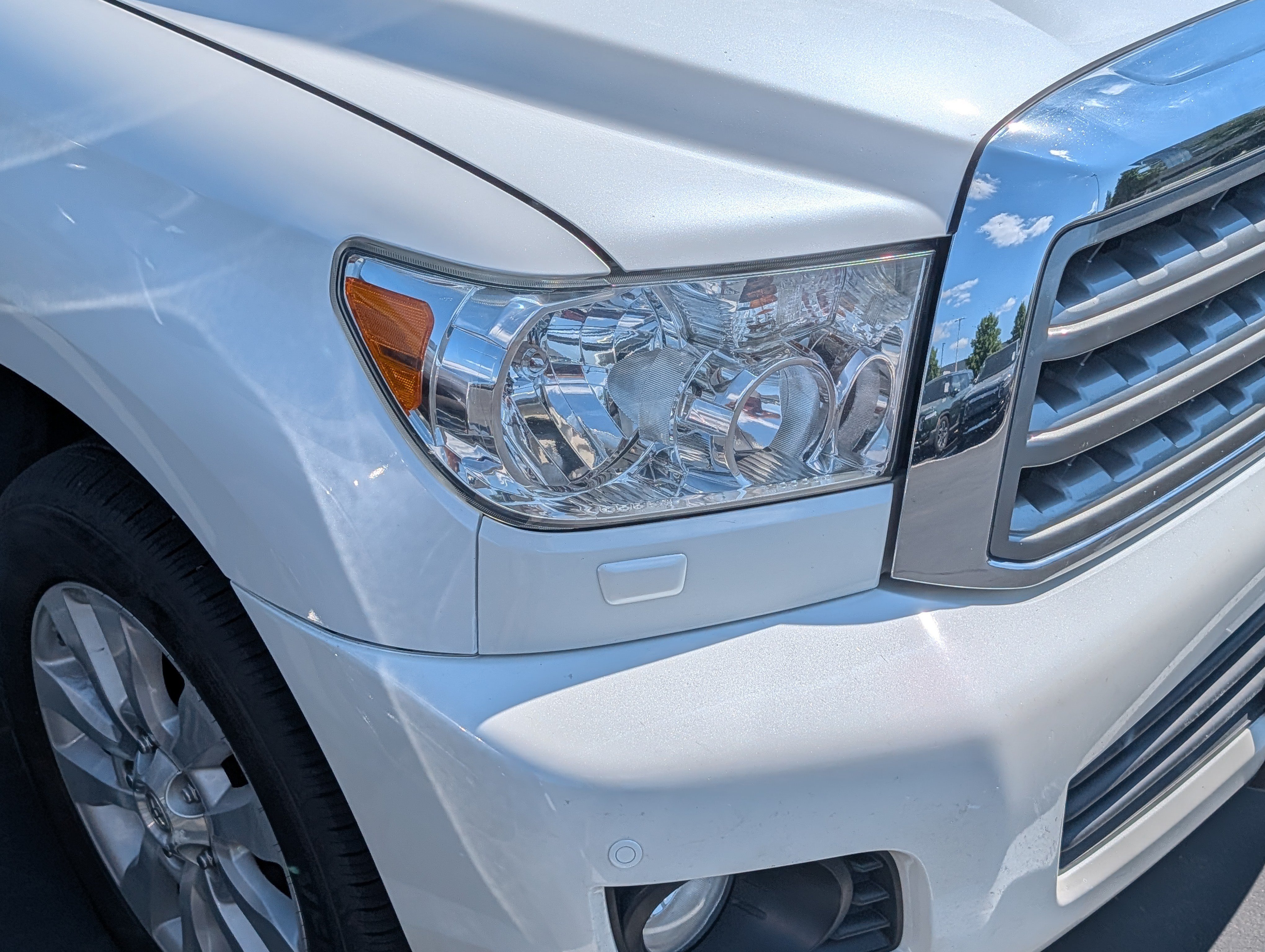 Used 2016 Toyota Sequoia Platinum AWD/4WD image 16