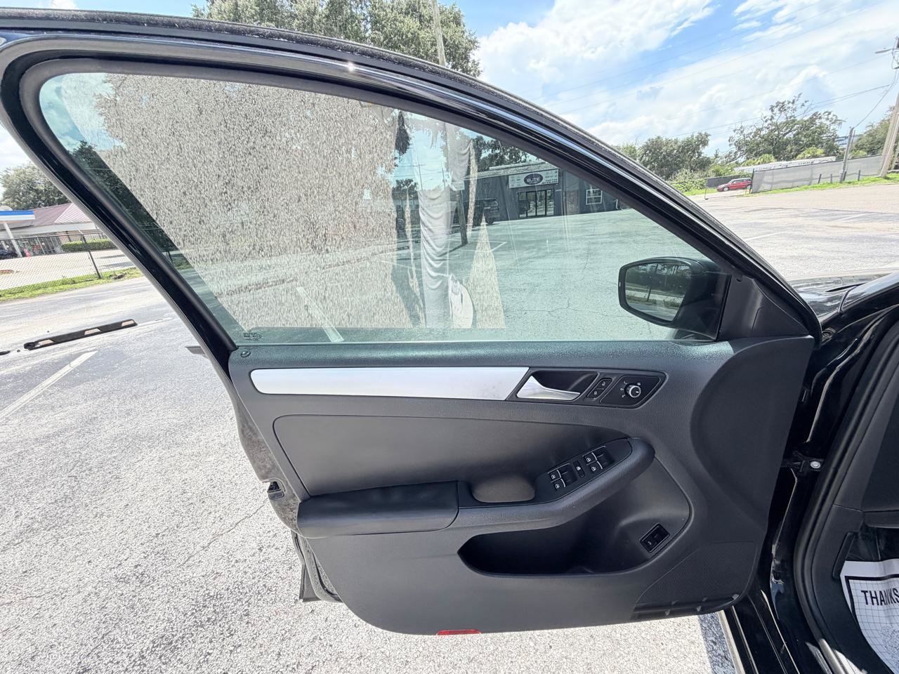 Used 2013 Volkswagen Jetta SE FWD image 14